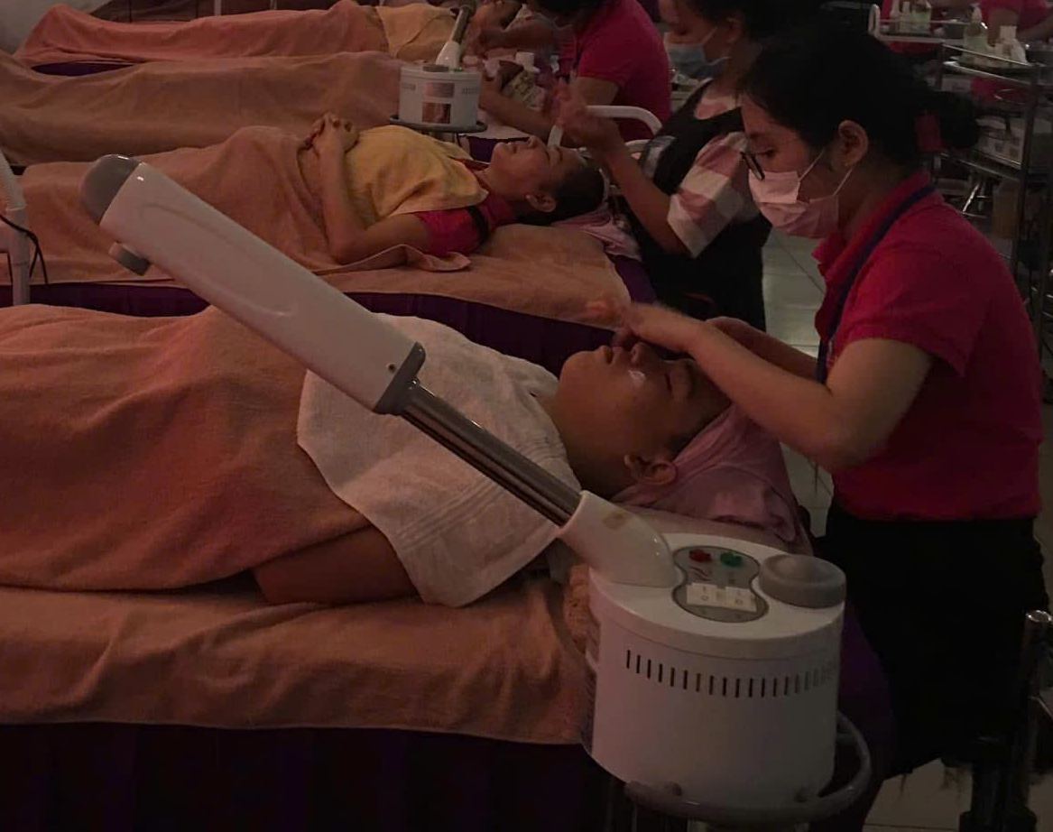 Xông hơi, làm sạch da